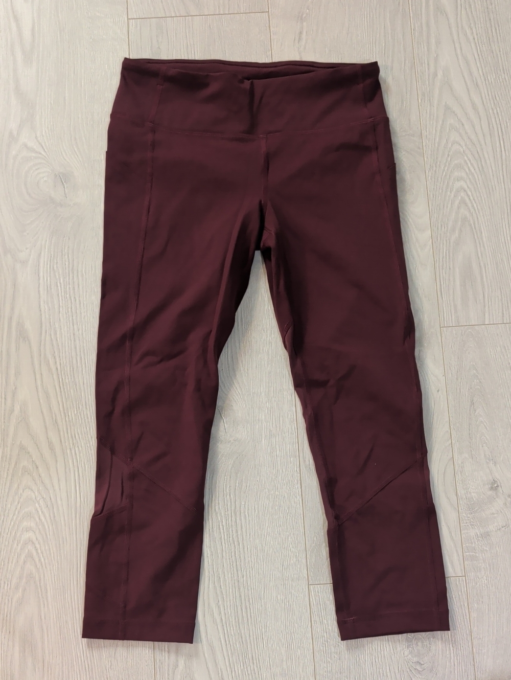 Lululemon Burgundy Cropped Leggings